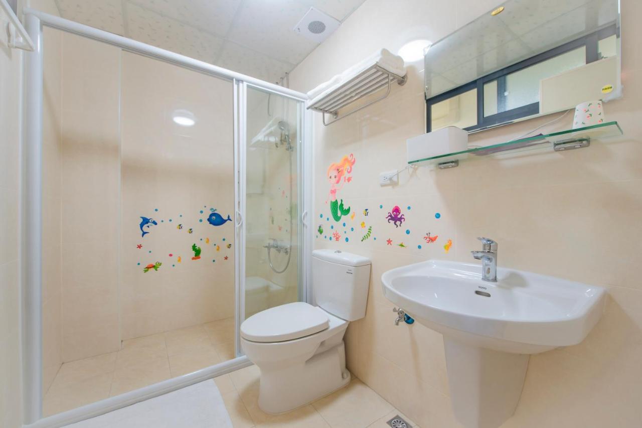 Kids Heart Home Fengyuan Exterior photo